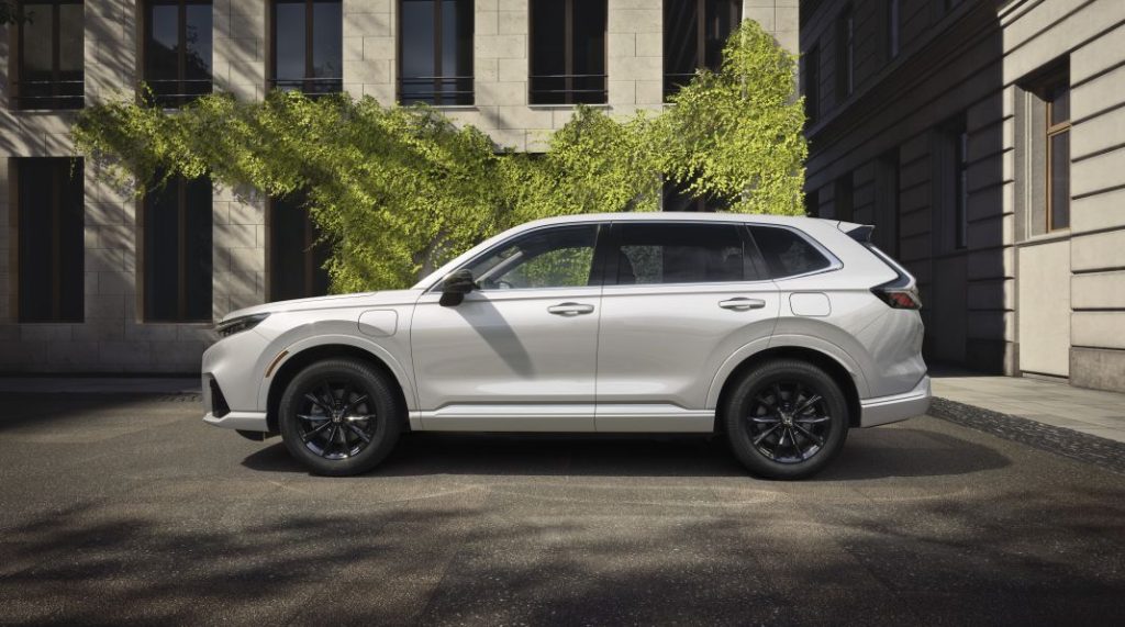 Honda CR-V e:FCEV 2025: El primer PHEV con pila de combustible o el primer vehículo de pila de combustible que se enchufa 16 Motor16 Honda CR V e FCEV 2025 Hydrogen h2 hidrogeno 15 Motor16