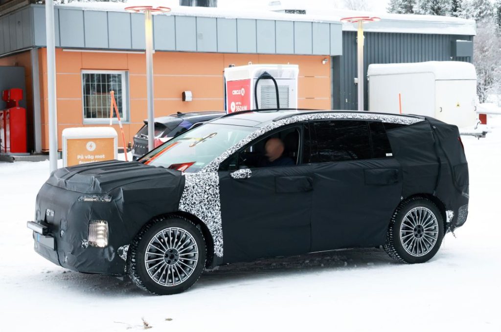 Fotos espía del Ioniq 7, el EV9 de Hyundai 8 Motor16 Hyundai Ioniq 7 9 Motor16