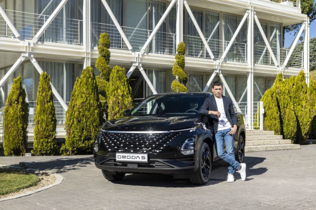 Jaime Lorente Omoda 52 1 Motor16