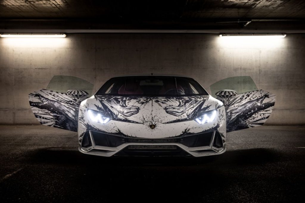 Los modelos más exclusivos de Lamborghini y Ducati se han pintado con los dedos 12 Motor16 Lamborghini Huracan EVO Speciale Paolo Troilo Minotauro14 Motor16