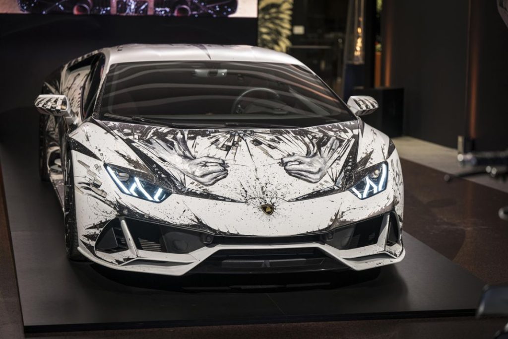 Los modelos más exclusivos de Lamborghini y Ducati se han pintado con los dedos 14 Motor16 Lamborghini Huracan EVO Speciale Paolo Troilo Minotauro22 Motor16