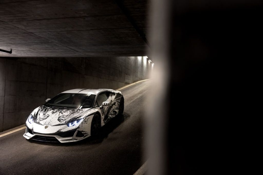 Los modelos más exclusivos de Lamborghini y Ducati se han pintado con los dedos 4 Motor16 Lamborghini Huracan EVO Speciale Paolo Troilo Minotauro7 Motor16