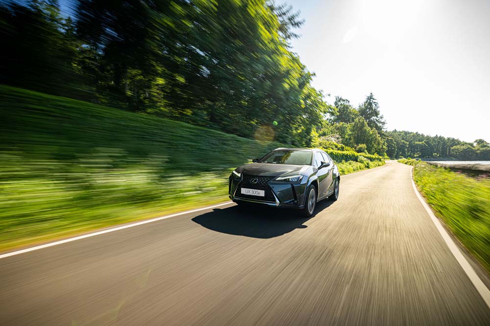 Nuevo Lexus UX 300e. Estos son los cambios en este SUV urbano eléctrico 8 Motor16 Lexus UX 300e 2024 4 Motor16