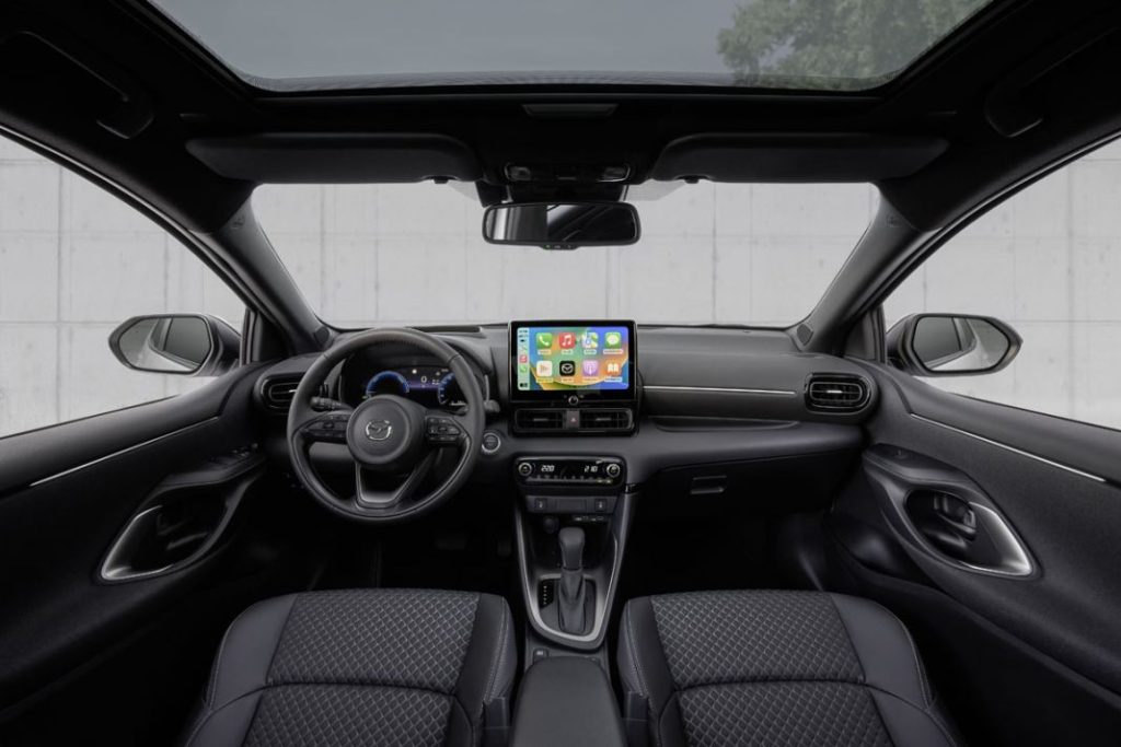 El Mazda2 Hybrid llega, renovado como el Toyota Yaris, al mercado 2 Motor16 MAZDA 2 HYBRID 10 Motor16