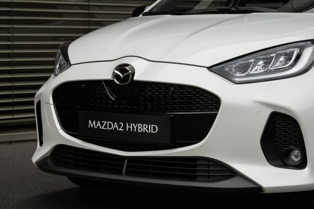 El Mazda2 Hybrid llega, renovado como el Toyota Yaris, al mercado 19 Motor16 MAZDA 2 HYBRID 16 Motor16