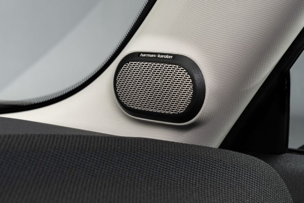El nuevo Mini Cooper guarda las esencias: 3 puertas, de gasolina y con diversión al volante de serie 19 Motor16 MINI COOPER S 16 Motor16