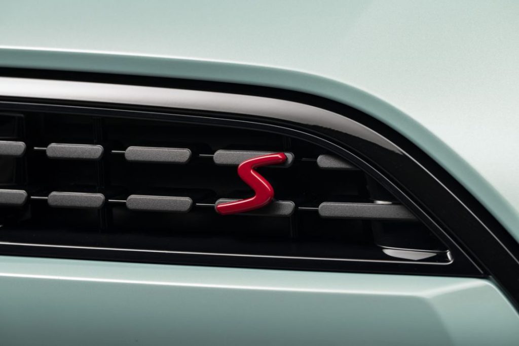 El nuevo Mini Cooper guarda las esencias: 3 puertas, de gasolina y con diversión al volante de serie 10 Motor16 MINI COOPER S 7 Motor16
