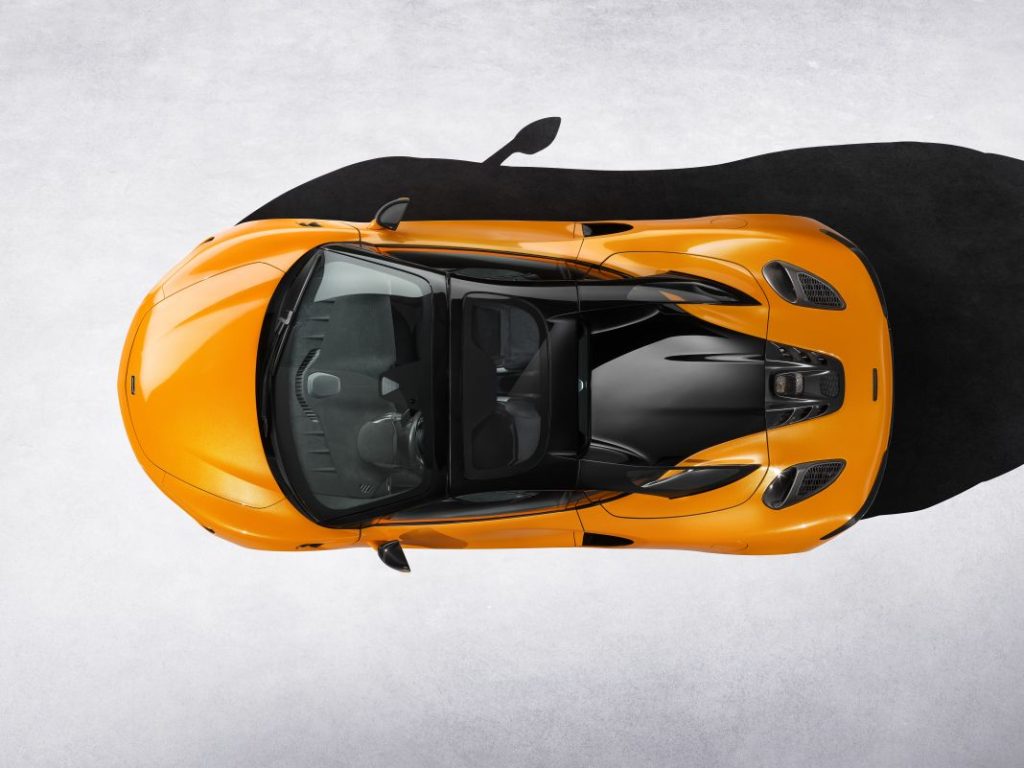McLaren Artura Spider: El súper deportivo híbrido enchufable, ahora sin techo 12 Motor16 McLaren Artura Spider Overhead roof up clear Motor16