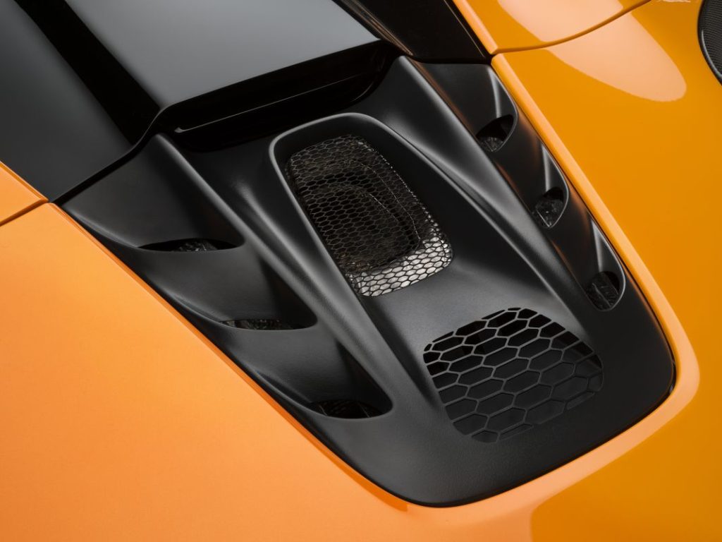 McLaren Artura Spider: El súper deportivo híbrido enchufable, ahora sin techo 34 Motor16 McLaren Artura Spider Rear Detail 2 Motor16
