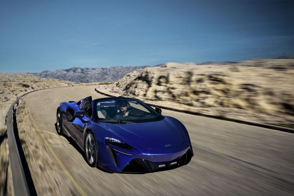 McLaren Artura Spider: El súper deportivo híbrido enchufable, ahora sin techo 15 Motor16 McLaren Artura Spider.15 Motor16