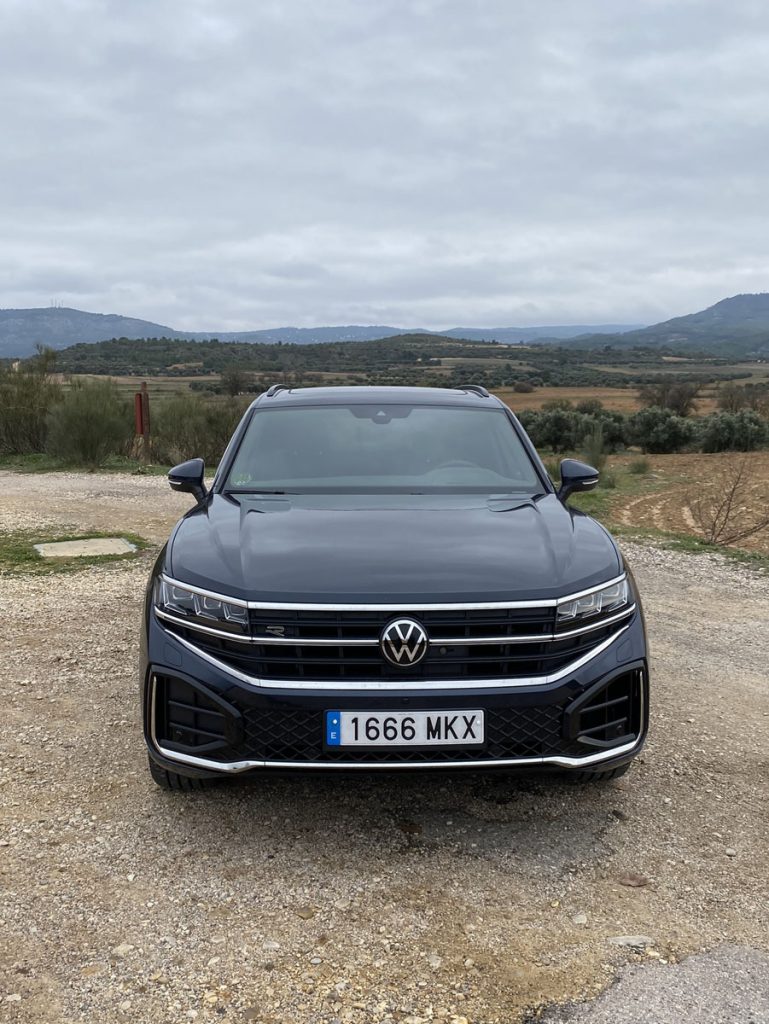 Prueba del Volkswagen Touareg V6 TDI. Un buque insignia como los de antes 4 Motor16 PRUEBA VW TOUAREG V6 TDI 2 Motor16