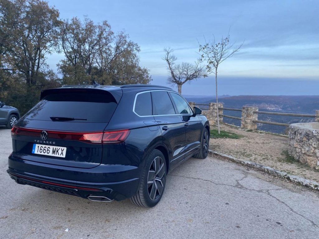 Prueba del Volkswagen Touareg V6 TDI. Un buque insignia como los de antes 1 Motor16 PRUEBA VW TOUAREG V6 TDI 21 Motor16