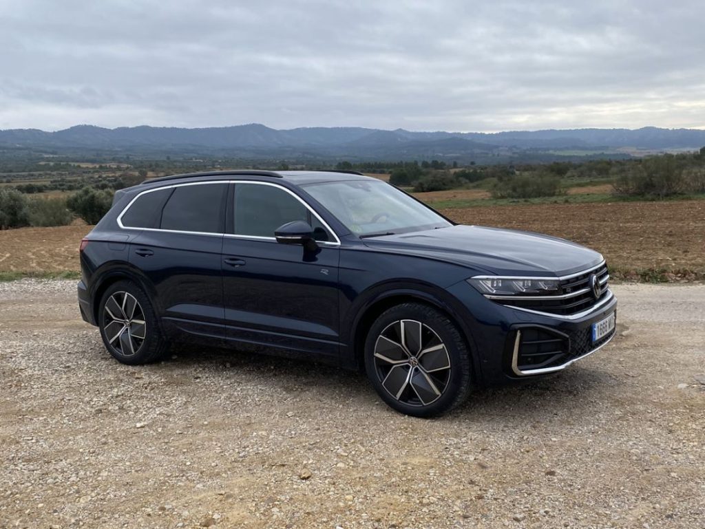 Prueba del Volkswagen Touareg V6 TDI. Un buque insignia como los de antes 7 Motor16 PRUEBA VW TOUAREG V6 TDI 3 Motor16