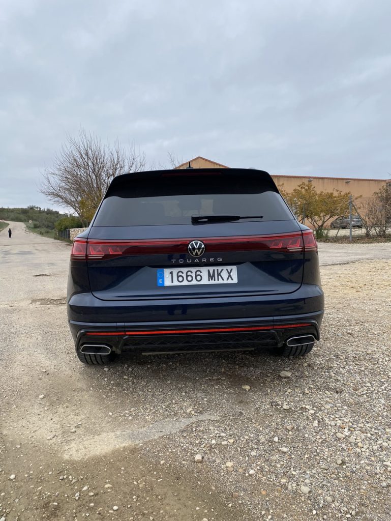 Prueba del Volkswagen Touareg V6 TDI. Un buque insignia como los de antes 11 Motor16 PRUEBA VW TOUAREG V6 TDI 7 Motor16
