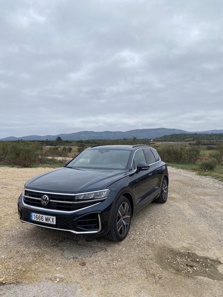 Prueba del Volkswagen Touareg V6 TDI. Un buque insignia como los de antes 13 Motor16 PRUEBA VW TOUAREG V6 TDI 9 Motor16