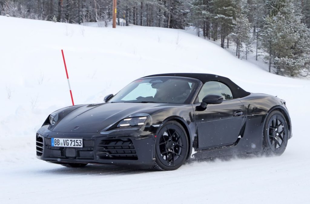 El Porsche 718 Boxster eléctrico se enfrenta de nuevo a las pruebas invernales 20 Motor16 Porsche 718 Boxster electrico 2024 1 15 Motor16