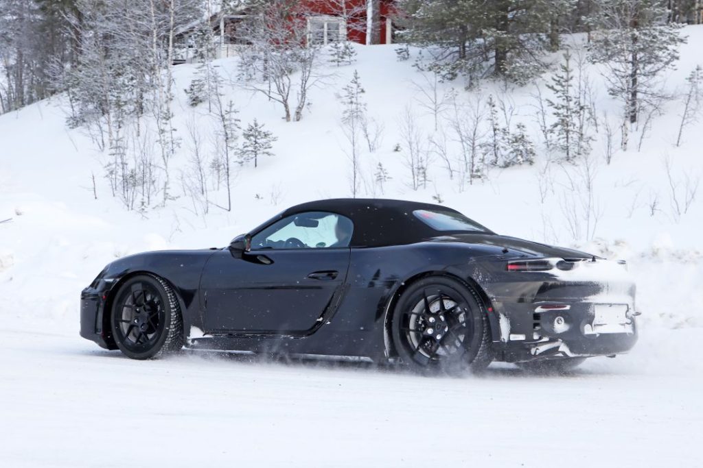 El Porsche 718 Boxster eléctrico se enfrenta de nuevo a las pruebas invernales 8 Motor16 Porsche 718 Boxster electrico 2024 1 19 Motor16