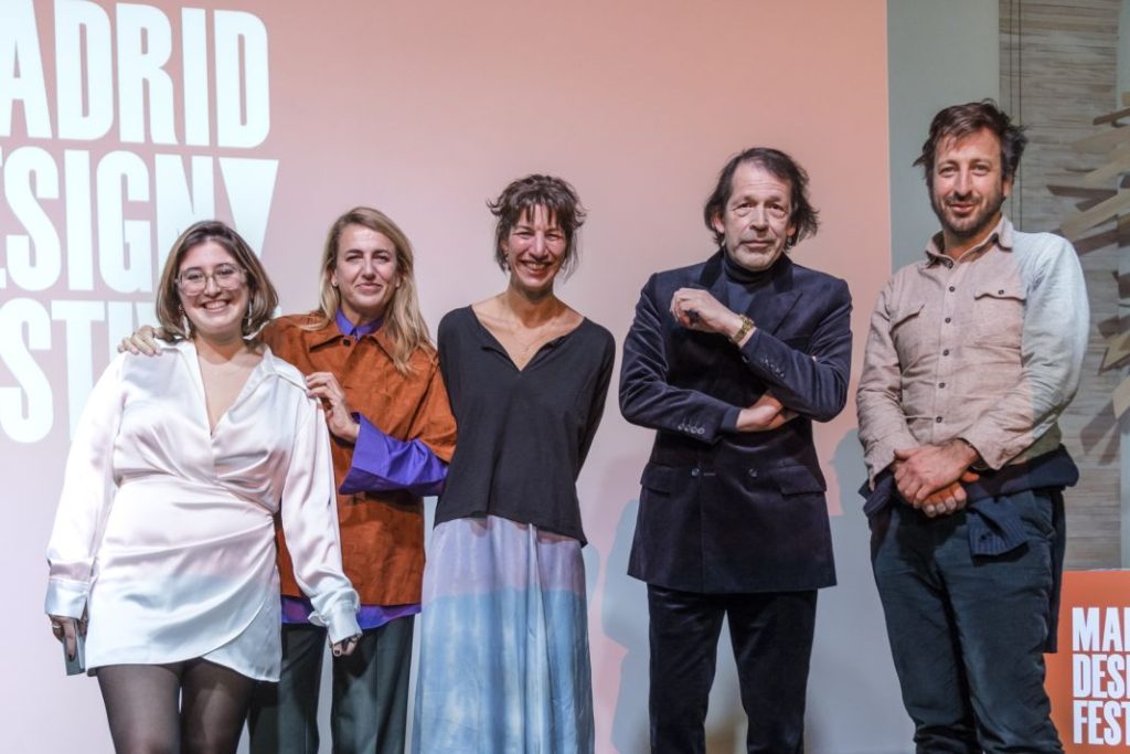 Mini entrega su premio de Diseño en el marco del Madrid Design Festival. Ganadores de la convocatoria de 2022.