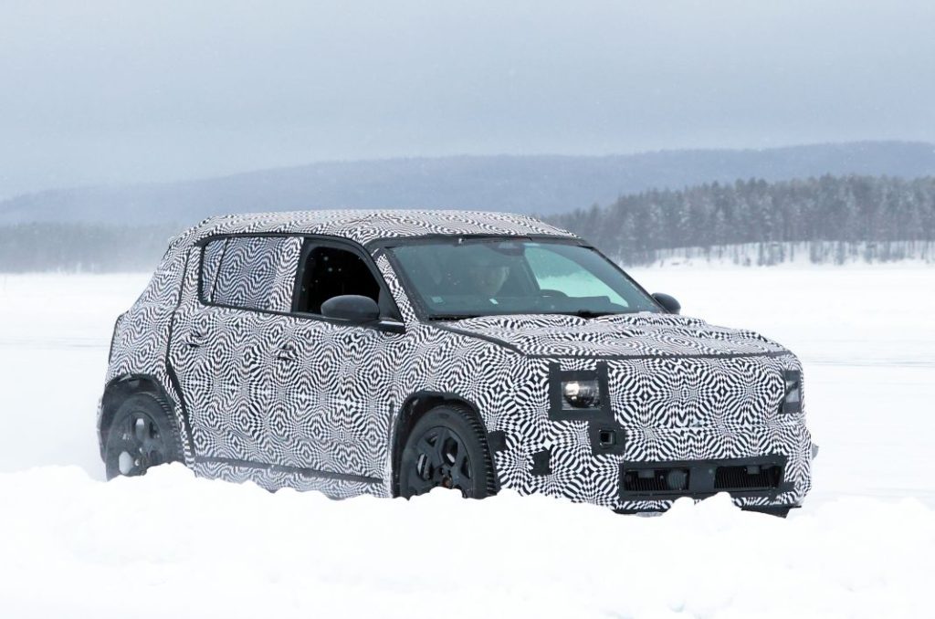 El Renault 4 E-Tech es sometido a las pruebas invernales 18 Motor16 Renault 4 E Tech 2024 14 Motor16