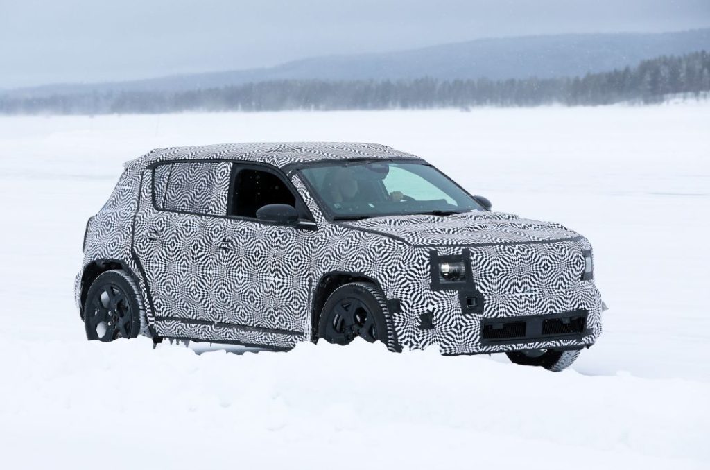 El Renault 4 E-Tech es sometido a las pruebas invernales 27 Motor16 Renault 4 E Tech 2024 23 Motor16