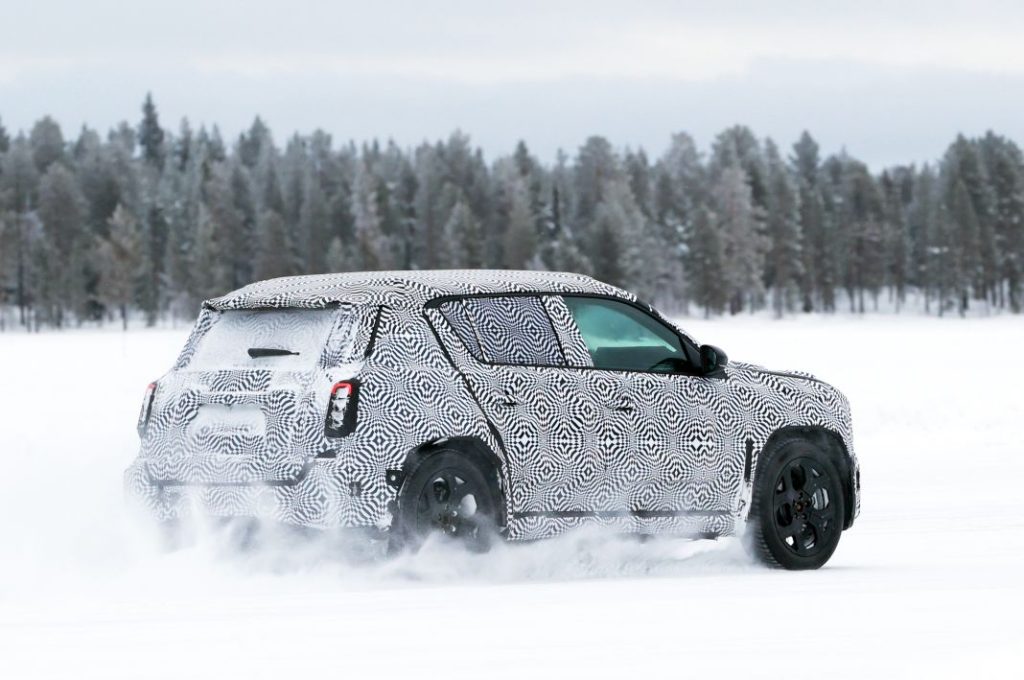 El Renault 4 E-Tech es sometido a las pruebas invernales 13 Motor16 Renault 4 E Tech 2024 9 Motor16