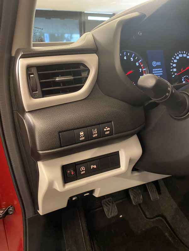 El nuevo Suzuki Swift, un icono clásico con mucho futuro 28 Motor16 SUZUKI SWIFT 4a GENERACION 13 Motor16