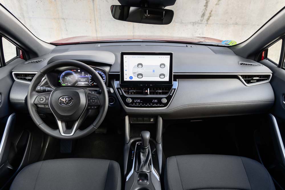 Prueba Toyota Corolla Cross 140H.