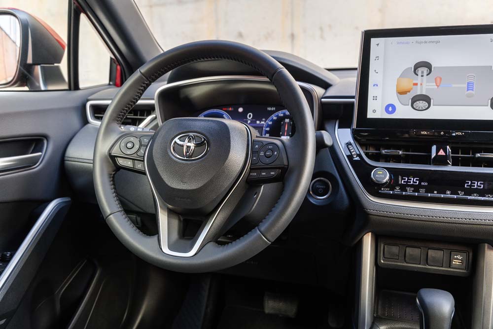 Toyota Corolla Cross 140H 14 Motor16