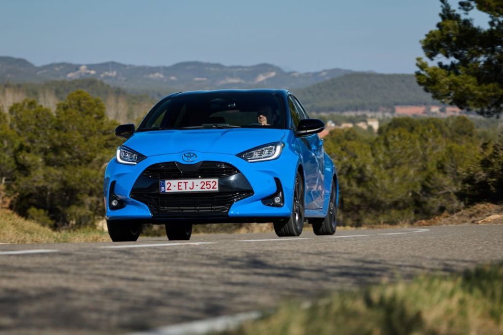 Primera prueba del Toyota Yaris Hybrid 130 CV 2024: Más potente y equipado pero igualmente híbrido 48 Motor16 Toyota Yaris 2024 10 Motor16