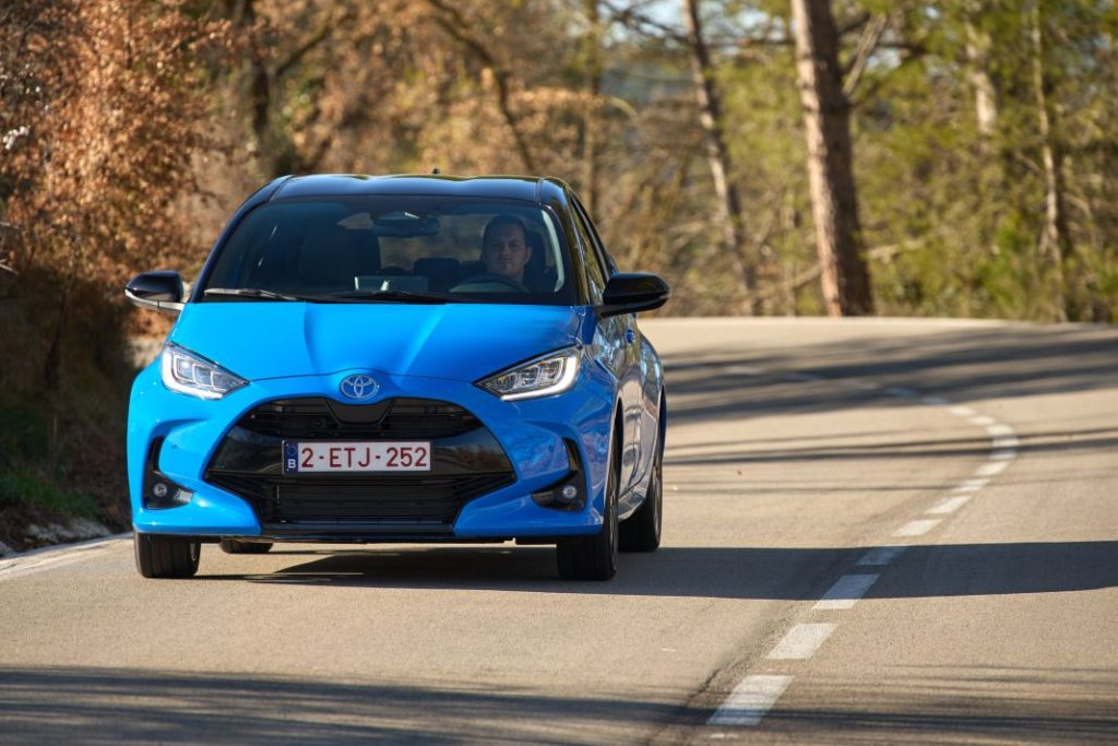 Primera prueba del Toyota Yaris Hybrid 130 CV 2024: Más potente y equipado pero igualmente híbrido 41 Motor16 Toyota Yaris 2024 13 Motor16