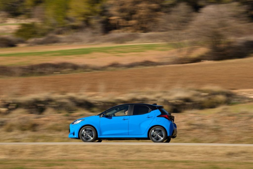 Primera prueba del Toyota Yaris Hybrid 130 CV 2024: Más potente y equipado pero igualmente híbrido 44 Motor16 Toyota Yaris 2024 16 Motor16