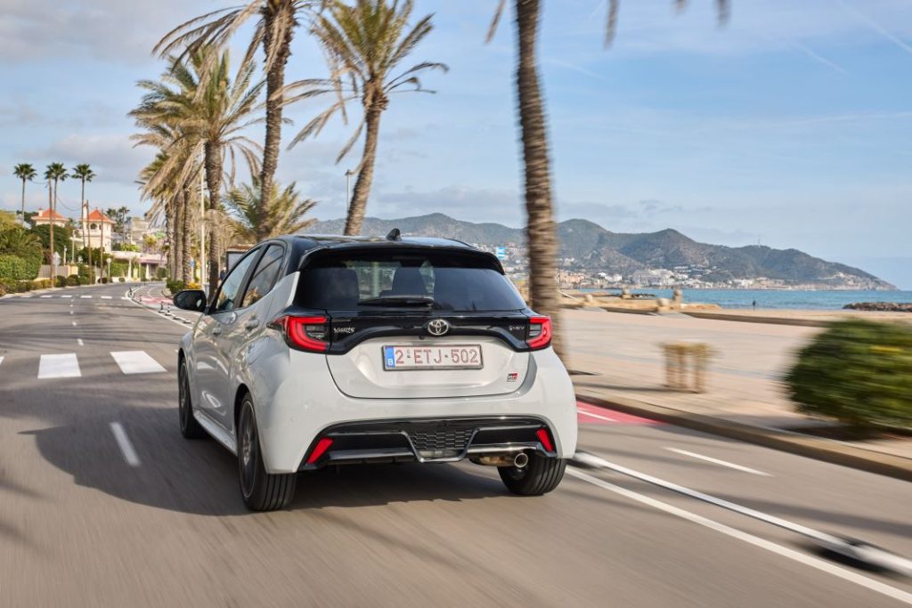 Primera prueba del Toyota Yaris Hybrid 130 CV 2024: Más potente y equipado pero igualmente híbrido 31 Motor16 Toyota Yaris 2024 2 Motor16