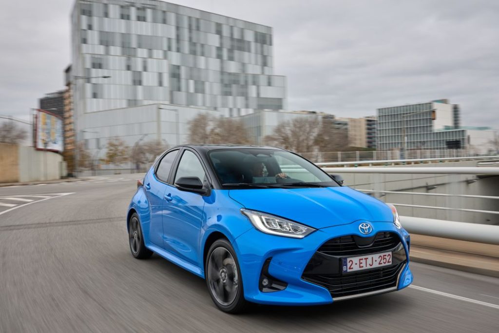 Primera prueba del Toyota Yaris Hybrid 130 CV 2024: Más potente y equipado pero igualmente híbrido 34 Motor16 Toyota Yaris 2024 23 Motor16
