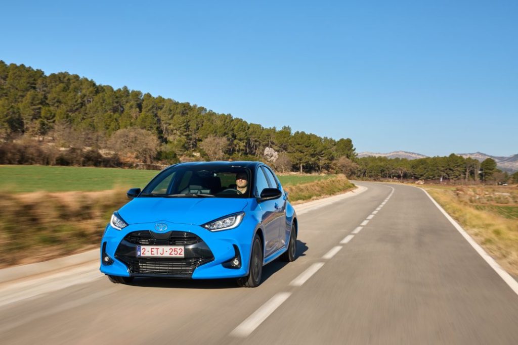 Primera prueba del Toyota Yaris Hybrid 130 CV 2024: Más potente y equipado pero igualmente híbrido 35 Motor16 Toyota Yaris 2024 24 Motor16