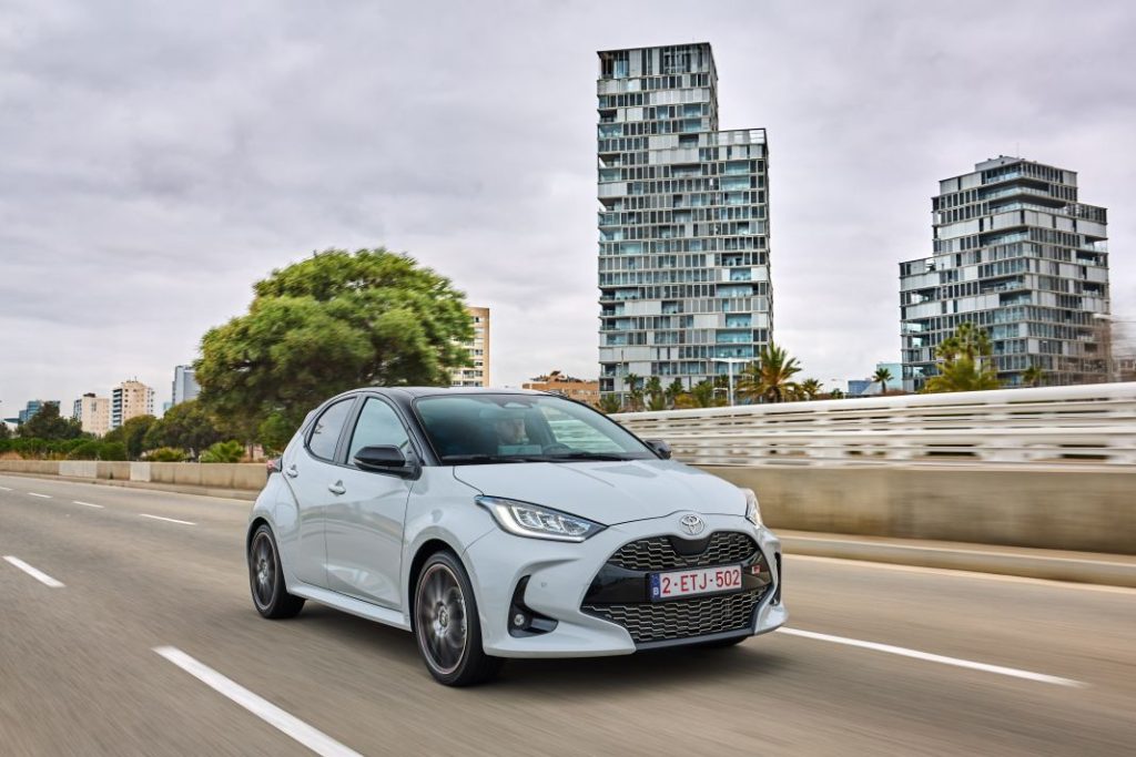 Primera prueba del Toyota Yaris Hybrid 130 CV 2024: Más potente y equipado pero igualmente híbrido 29 Motor16 Toyota Yaris 2024 25 Motor16