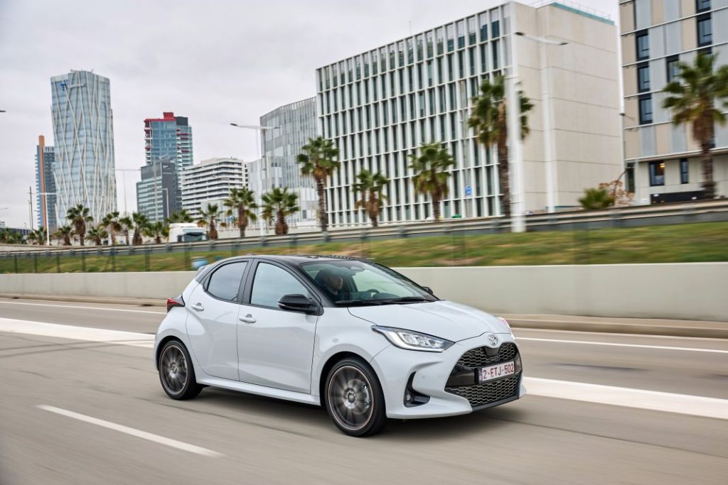 Primera prueba del Toyota Yaris Hybrid 130 CV 2024: Más potente y equipado pero igualmente híbrido 22 Motor16 Toyota Yaris 2024 28 Motor16