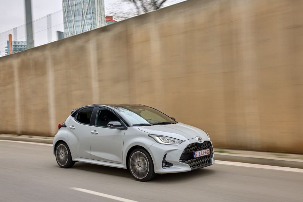 Primera prueba del Toyota Yaris Hybrid 130 CV 2024: Más potente y equipado pero igualmente híbrido 21 Motor16 Toyota Yaris 2024 29 Motor16