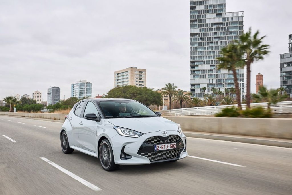 Primera prueba del Toyota Yaris Hybrid 130 CV 2024: Más potente y equipado pero igualmente híbrido 20 Motor16 Toyota Yaris 2024 30 Motor16