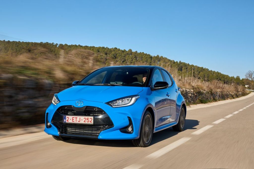 Primera prueba del Toyota Yaris Hybrid 130 CV 2024: Más potente y equipado pero igualmente híbrido 50 Motor16 Toyota Yaris 2024 8 Motor16