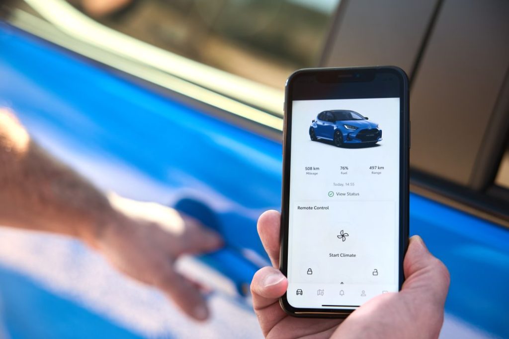 Primera prueba del Toyota Yaris Hybrid 130 CV 2024: Más potente y equipado pero igualmente híbrido 63 Motor16 Toyota Yaris 2024 detalles 2 Motor16