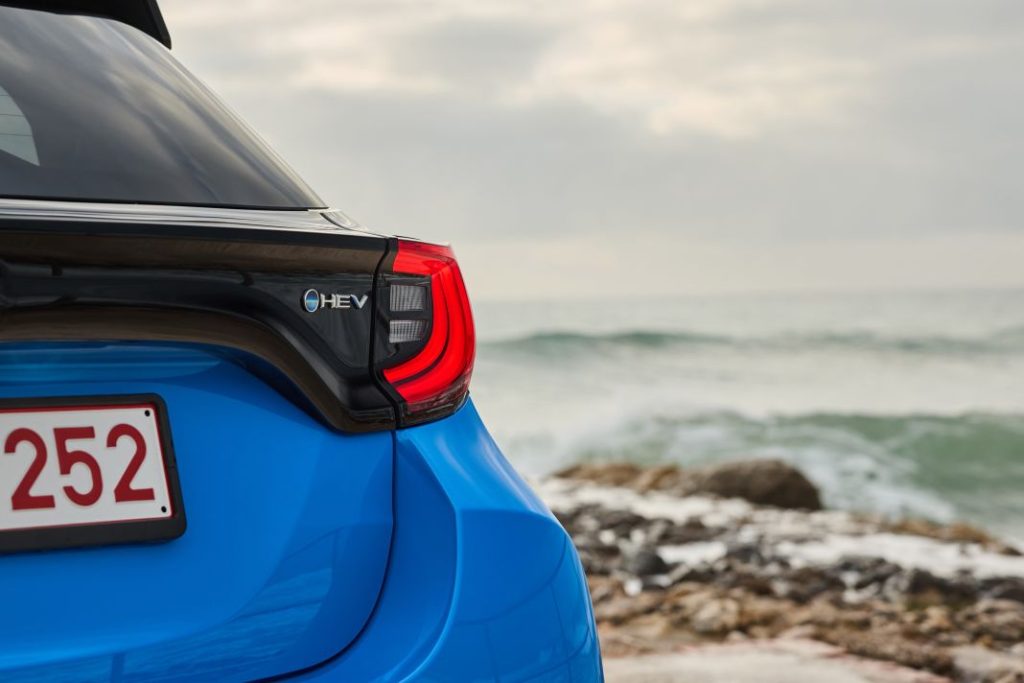 Primera prueba del Toyota Yaris Hybrid 130 CV 2024: Más potente y equipado pero igualmente híbrido 60 Motor16 Toyota Yaris 2024 detalles 5 Motor16