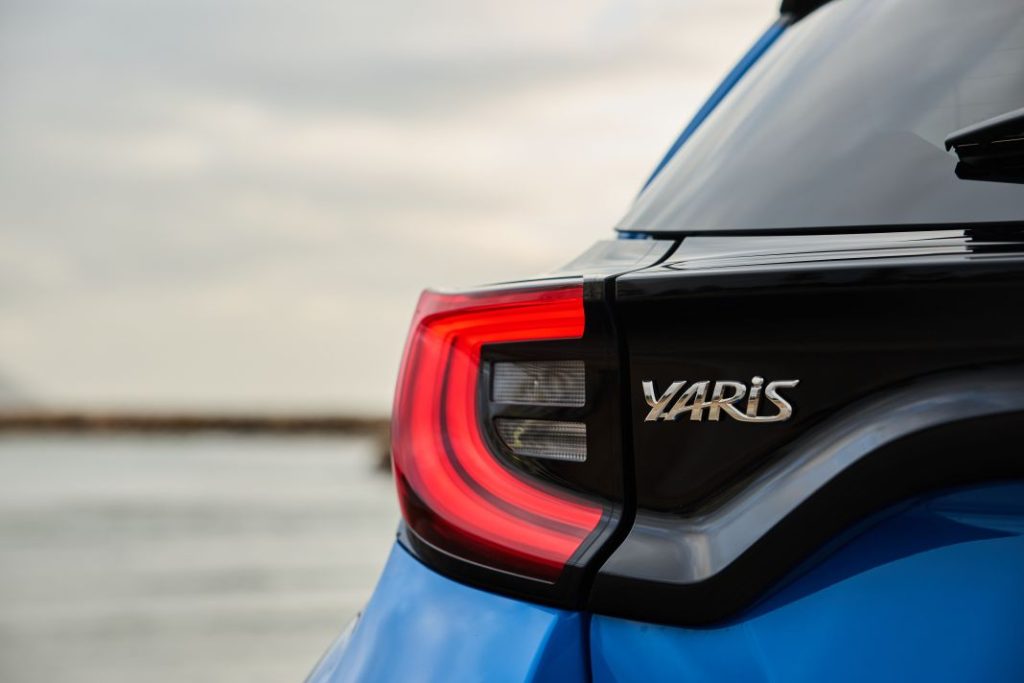 Primera prueba del Toyota Yaris Hybrid 130 CV 2024: Más potente y equipado pero igualmente híbrido 64 Motor16 Toyota Yaris 2024 detalles 6 Motor16