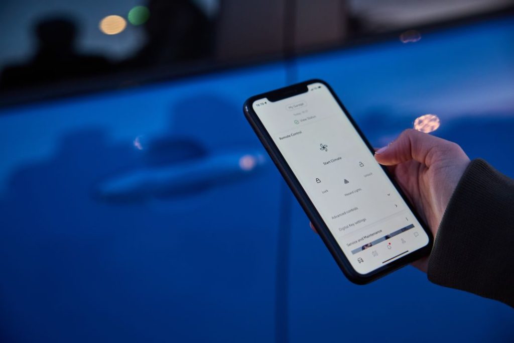 Primera prueba del Toyota Yaris Hybrid 130 CV 2024: Más potente y equipado pero igualmente híbrido 65 Motor16 Toyota Yaris 2024 detalles 7 Motor16