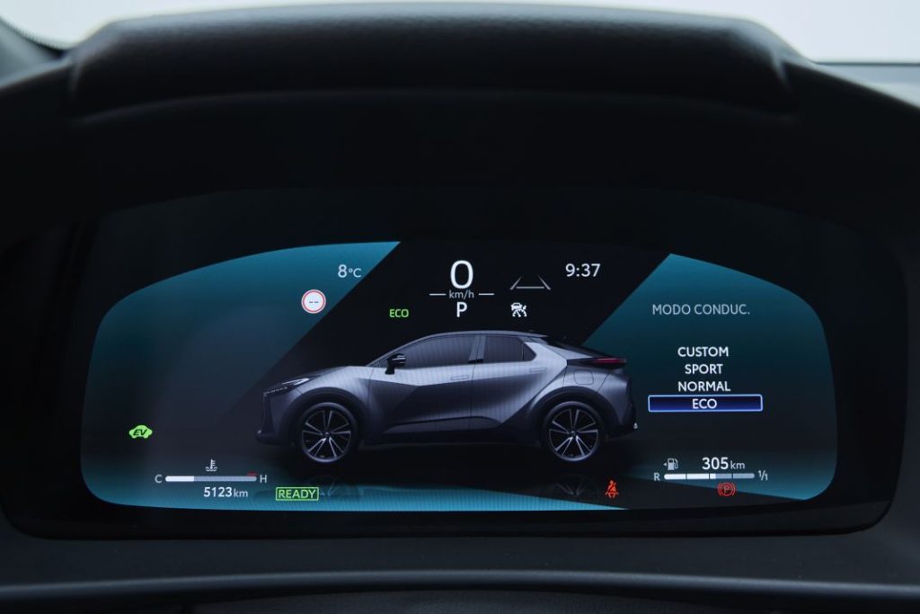 Toyota c hr prueba 15 Motor16