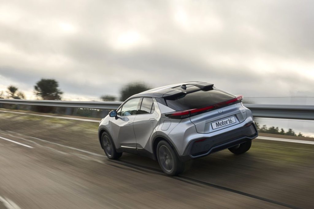 Toyota c hr prueba 31 Motor16