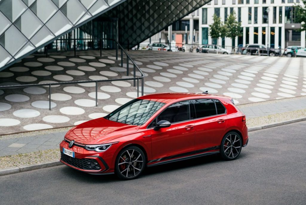 110 despedidas para el Volkswagen Golf GTI con cambio manual 3 Motor16 VOLKSWAGEN GOLF GTI MT ULTIMATE 1 Motor16