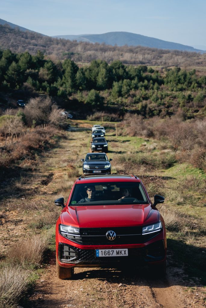 VOLKSWAGEN TOUAREG 18 Motor16