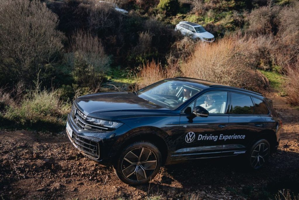 VOLKSWAGEN TOUAREG 21 Motor16