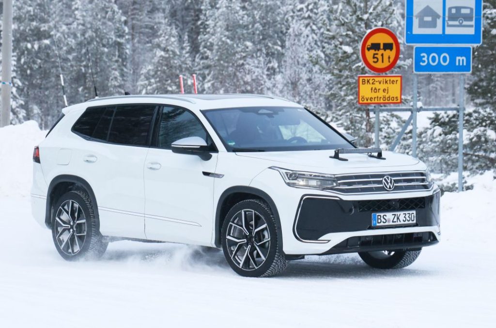 Volkswagen Tayron 2025: El sucesor del Tiguan Allspace, cazado en pruebas 14 Motor16 Volkswagen Tayron 12 Motor16
