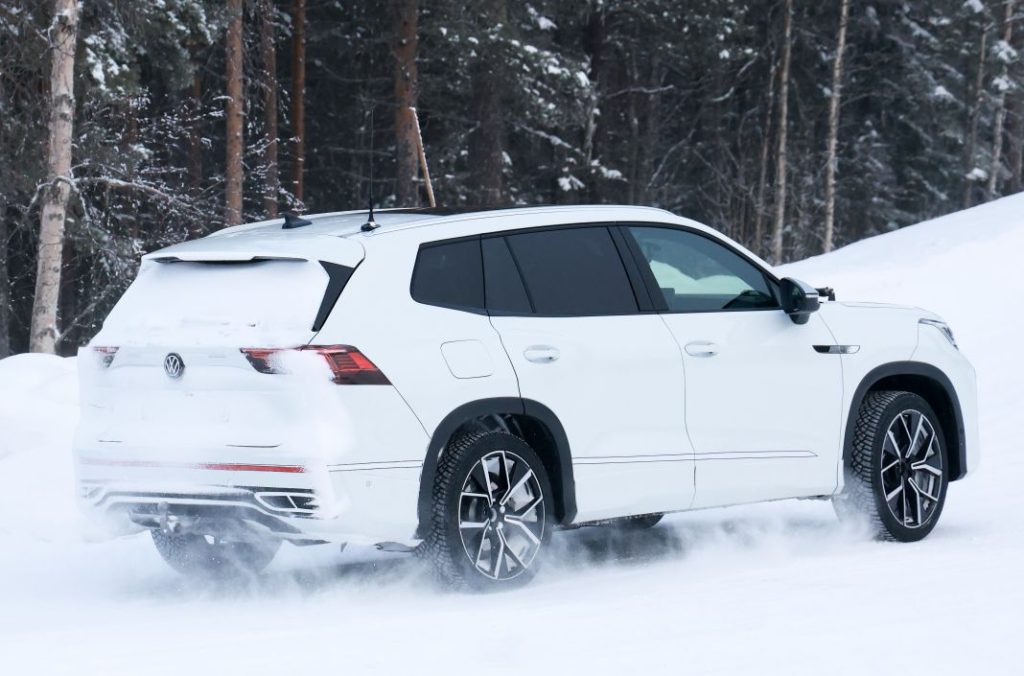Volkswagen Tayron 2025: El sucesor del Tiguan Allspace, cazado en pruebas 19 Motor16 Volkswagen Tayron 18 Motor16